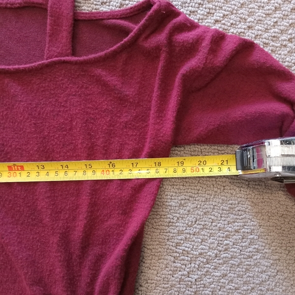 Mm Mm Mm cold shoulder top - Picture 11 of 11